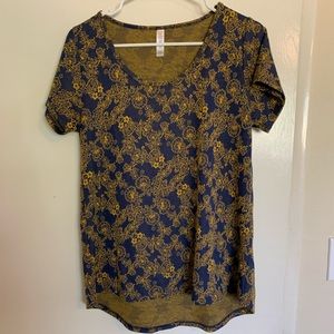 Lularoe Classic Tee